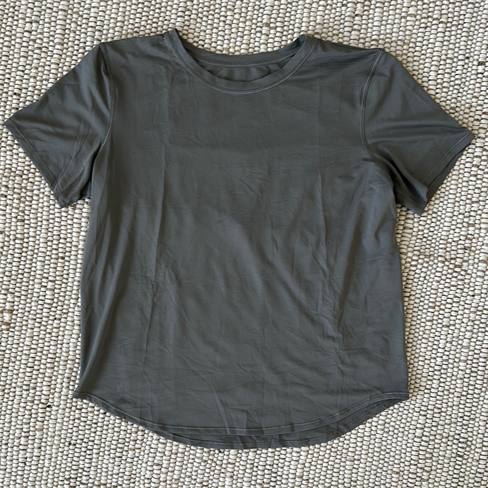 Lululemon Lightweight Training Short-Sleeve Shirt